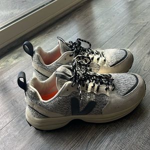 Veja Venturi Flannel Sneaker